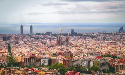 Ispanai vis dažniau streikuoja prieš masinį turizmą: šį kartą sukilo keliautojų pamilta Barselona