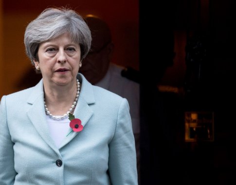 Th.May paprašė atidėti „Brexitą“ iki birželio pabaigos