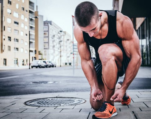 Unikali kauniečių idėja - po maratono bėgs su šiukšlių maišais rankose