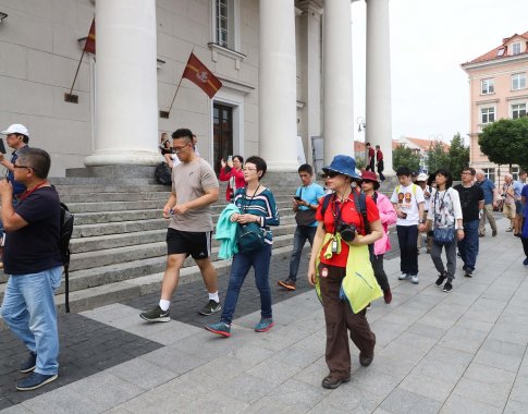 Šiais metais turistai Lietuvoje turėtų išleisti daugiau kaip milijardą eurų