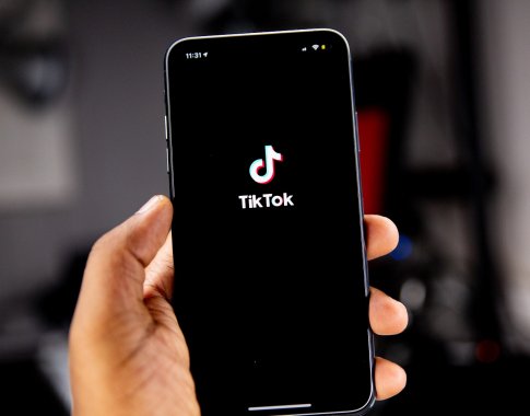 JAV teisėjas įšaldė D. Trumpo įvestą draudimą siųstis populiarųjį „TikTok“