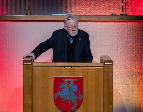 G. Nausėda neabejoja, kad V. Landsbergis de facto ėjo valstybės vadovo pareigas: dėl de jure – šimtaprocentinio aiškumo nėra