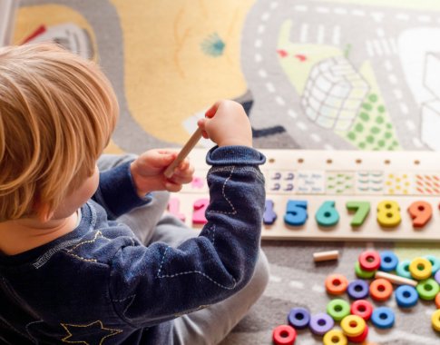 Ar mūsų vaikai dar moka žaisti: į žaidimų svarbą ankstyvajame ugdyme ragina pažvelgti plačiau