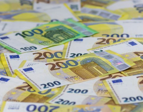 Lietuvos bankas: kitais metais minimali alga turėtų siekti 1070 eurų