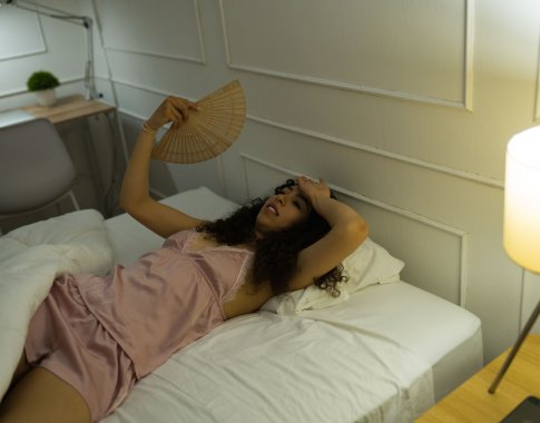 Ekspertė pataria, kaip kokybiškai išsimiegoti karščių metu
