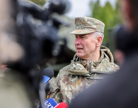 Tarp galimų kandidatų į Lietuvos kariuomenės vado postą – keturios pavardės