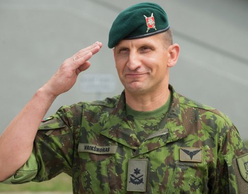 Naujas Lietuvos kariuomenės vadas – generolas R. Vaikšnoras