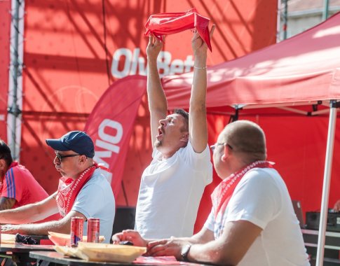 Pirmajame pajūrio dešrainių valgymo čempionate – brolių iš Mažeikių triumfas