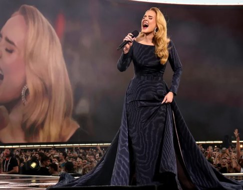 Adele koncertų ciklas Miunchenui atnešė 500 mln. eurų pajamų