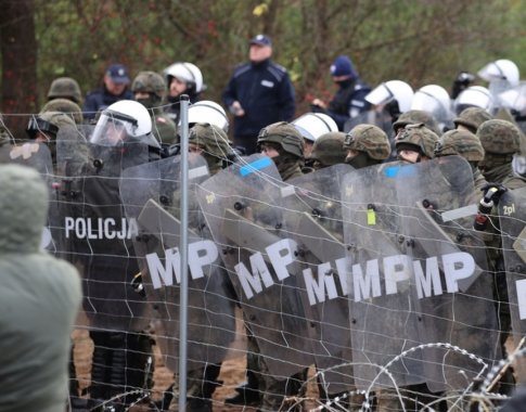 Lenkijoje – perspėjimai dėl augančios įtampos Baltarusijos pasienyje