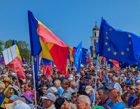 Moldovos prezidentė apie numanomą Kremliaus kišimąsi į rinkimus ir referendumą: „Teisingai laimėjome neteisingoje kovoje“