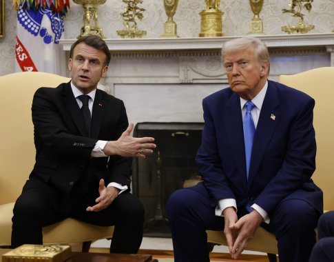 E. Macronas po susitikimo su D. Trumpu įžvelgia didelę pažangą Ukrainos klausimu