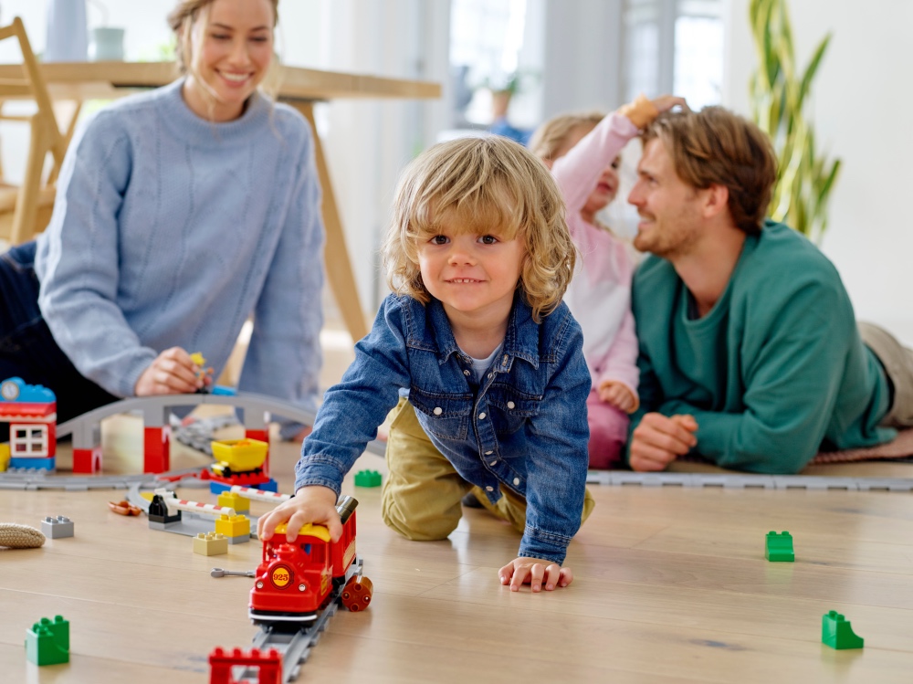 Šeimos, kuriose daugiau skiriama laiko žaidimams, yra laimingesnės