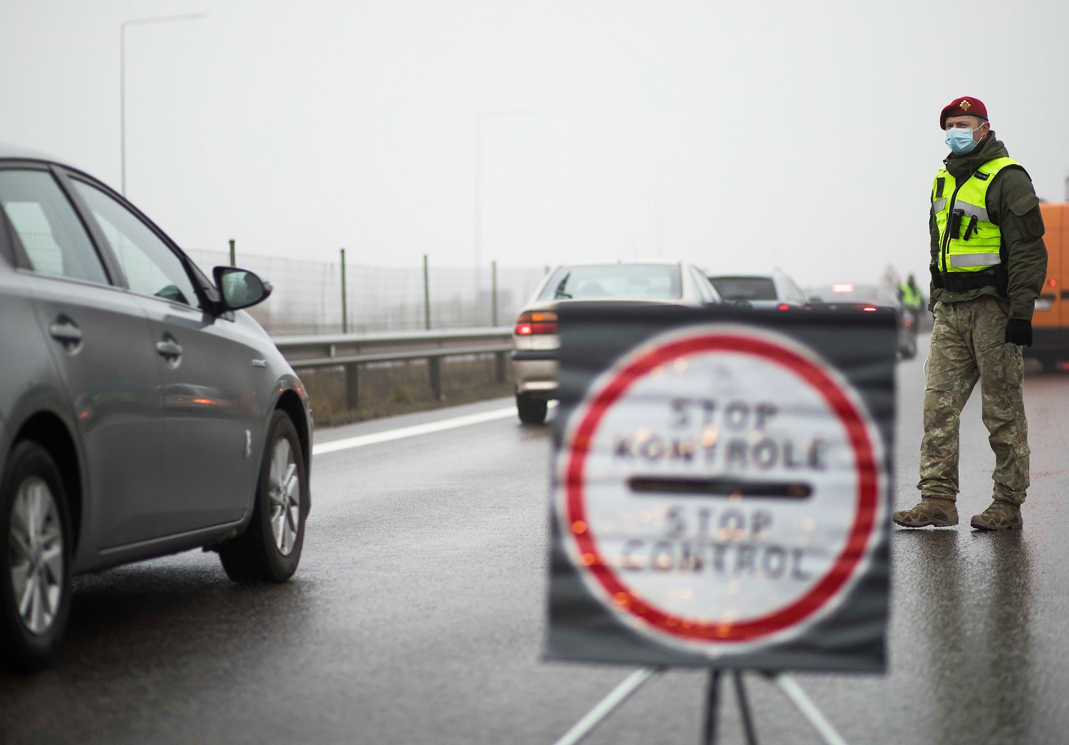 Policija per naujametinį savaitgalį apgręžė 11 tūkst. automobilių, baudė vakarėlių dalyvius