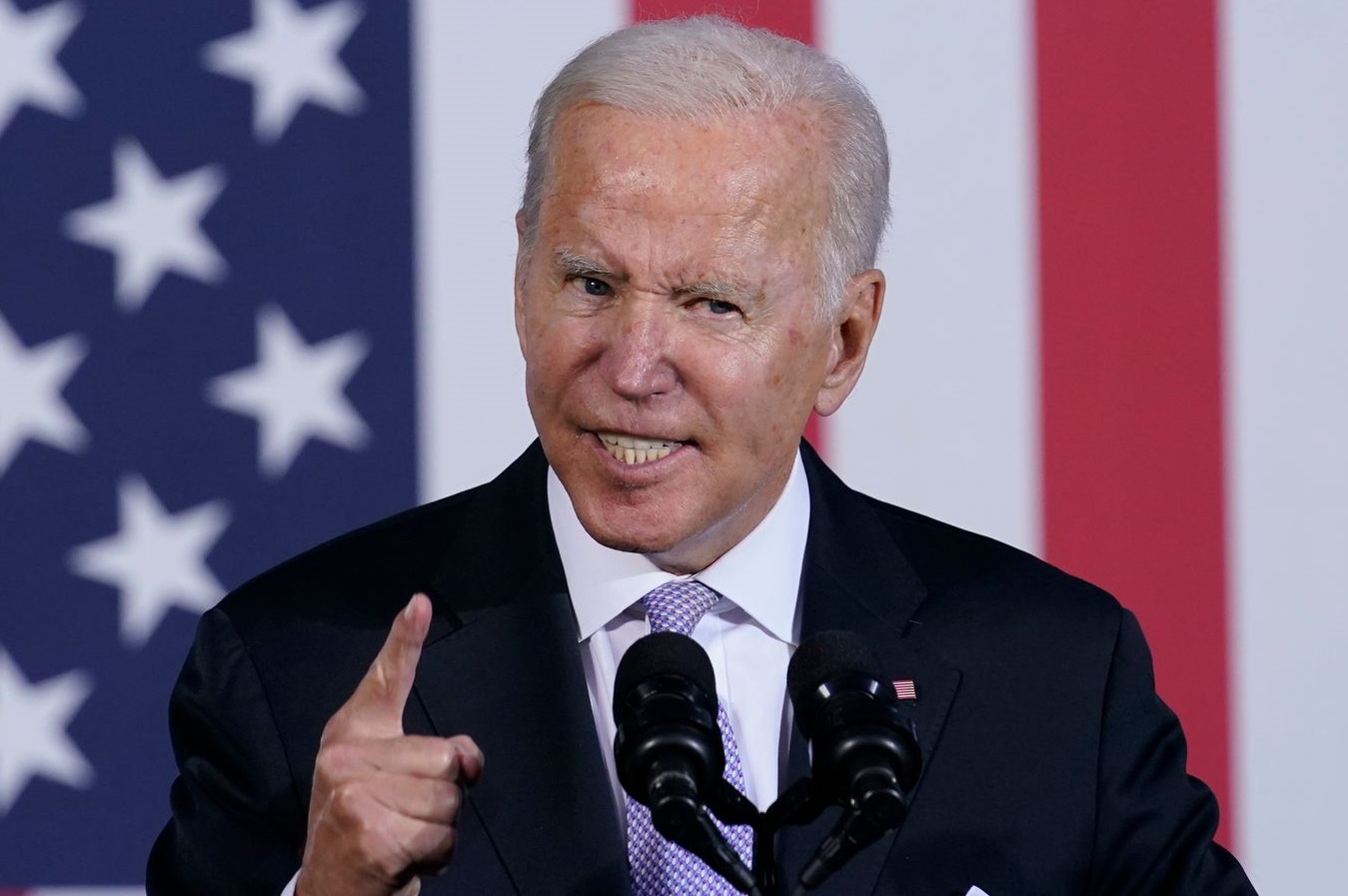 J. Bidenas: „pasaulis patrauks Rusiją atsakomybėn“ dėl Ukrainos puolimo