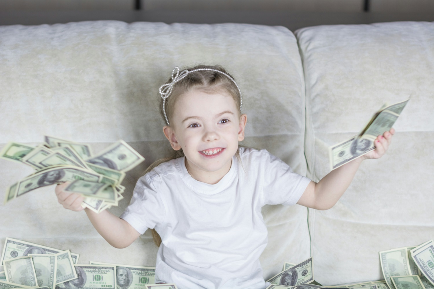 Kaip tėvai rūpinasi savo vaikų finansine ateitimi visame pasaulyje?
