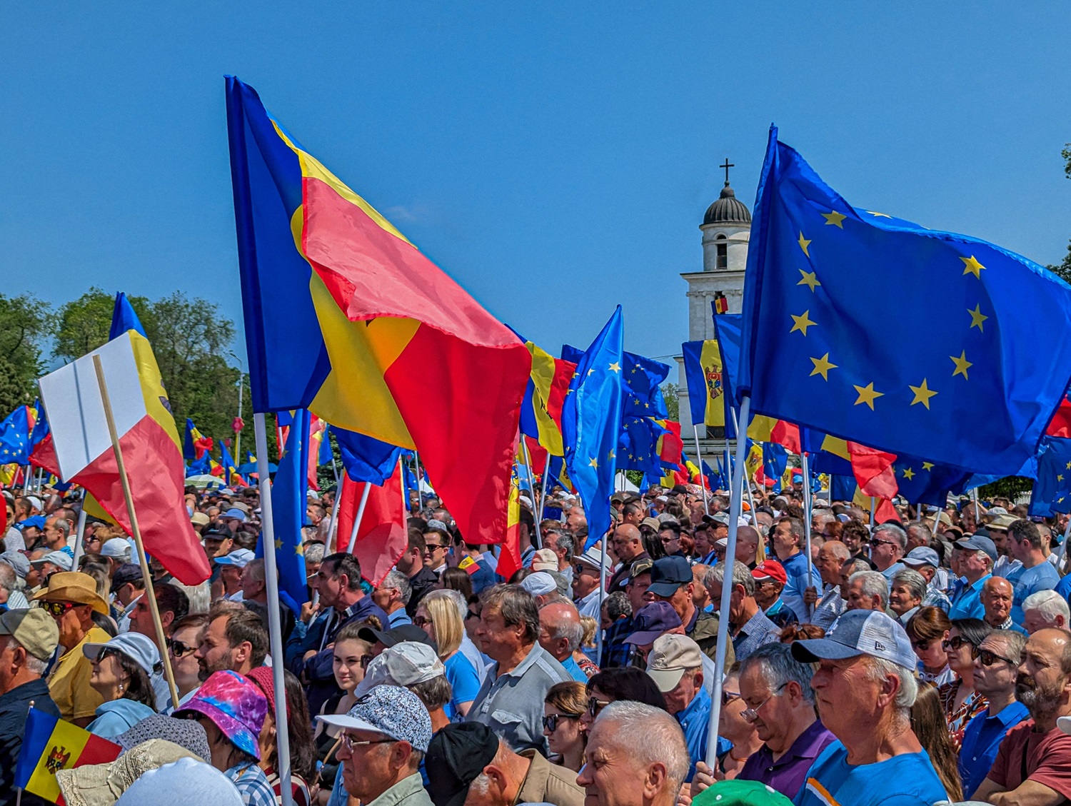 Moldovos prezidentė apie numanomą Kremliaus kišimąsi į rinkimus ir referendumą: „Teisingai laimėjome neteisingoje kovoje“